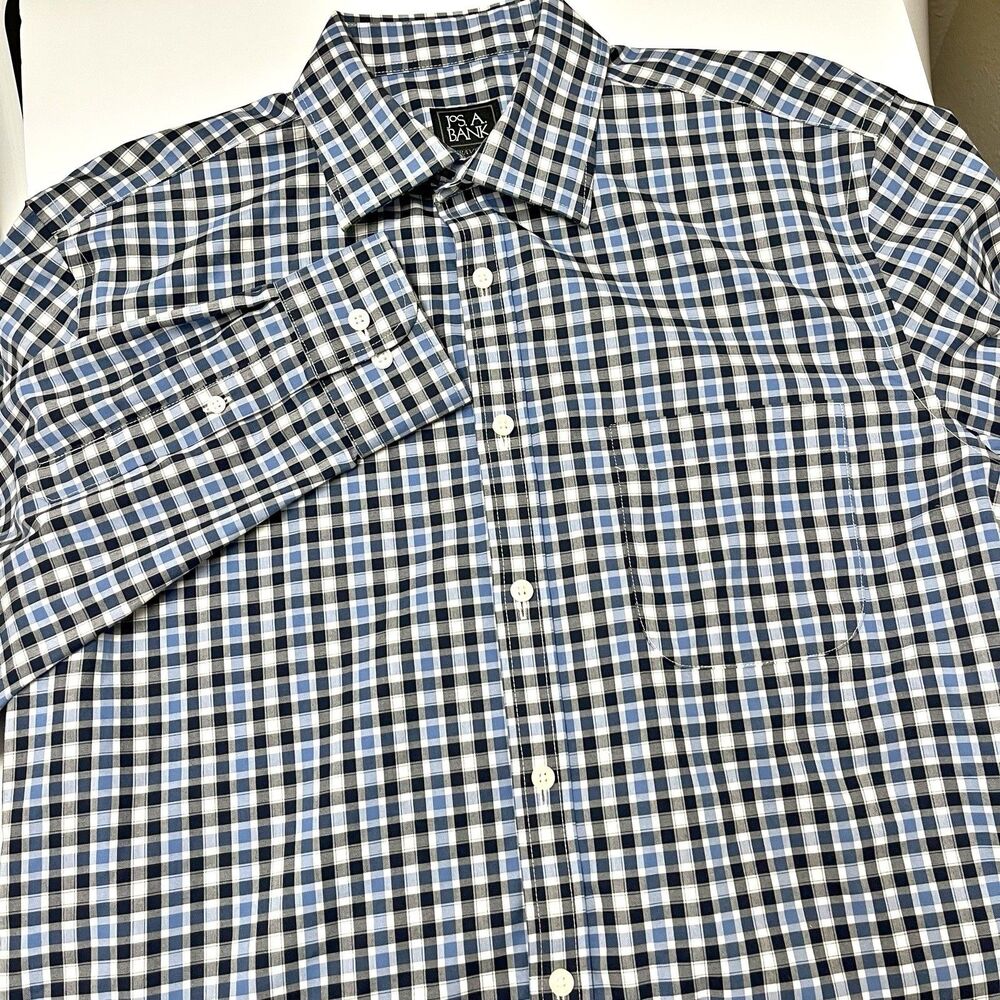 Jos. A Bank Traveler Tailored Fit  Blue Plaid Button Down Shirt  Size Medium